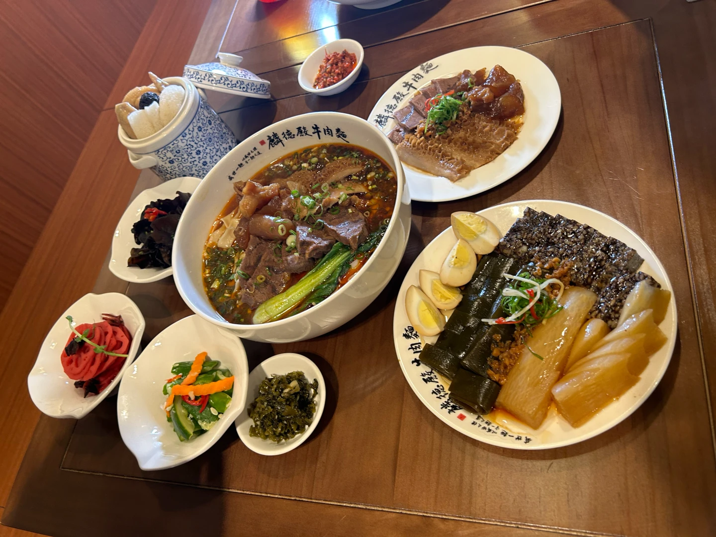 麟德殿設計多種牛肉麵新口味。林巧雁攝