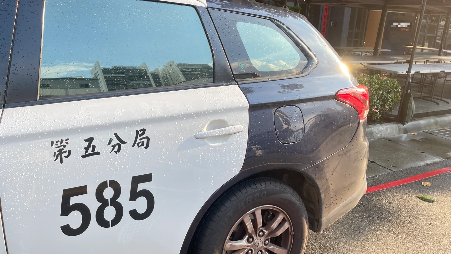 台中市北屯區一棟社區大樓,今天下午發生6歲男童住樓事件,經送醫搶救不治。王煌忠攝