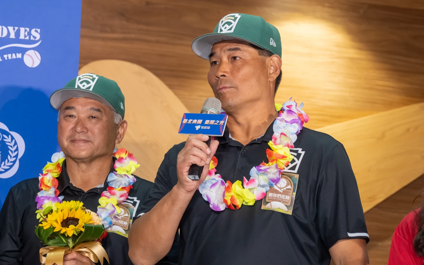 東園國小總教練賴敏男。台灣世界少棒聯盟提供