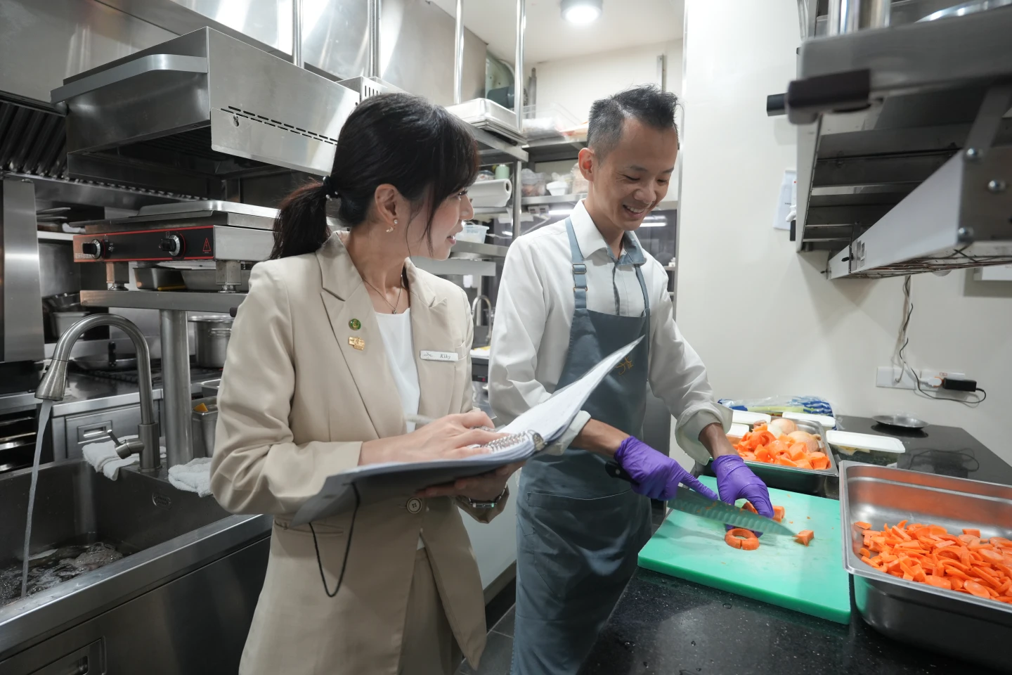 蔡中和設計菜單,陳玉錡再以她的侍酒師專業,為料理搭配合宜的酒款。陳卓邦攝