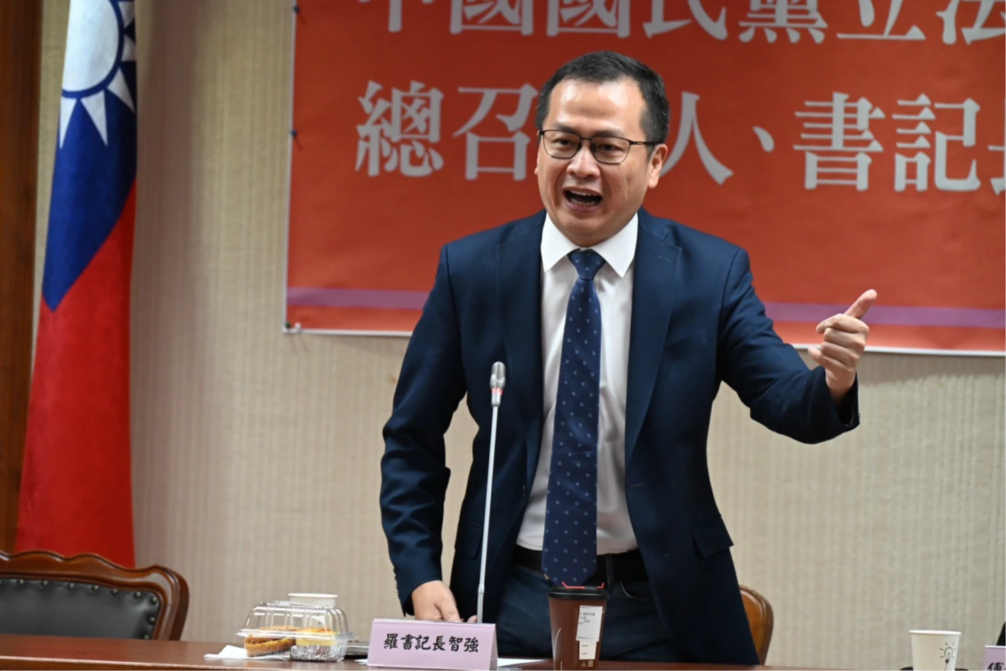 羅智強接任黨團書記長。國民黨團提供