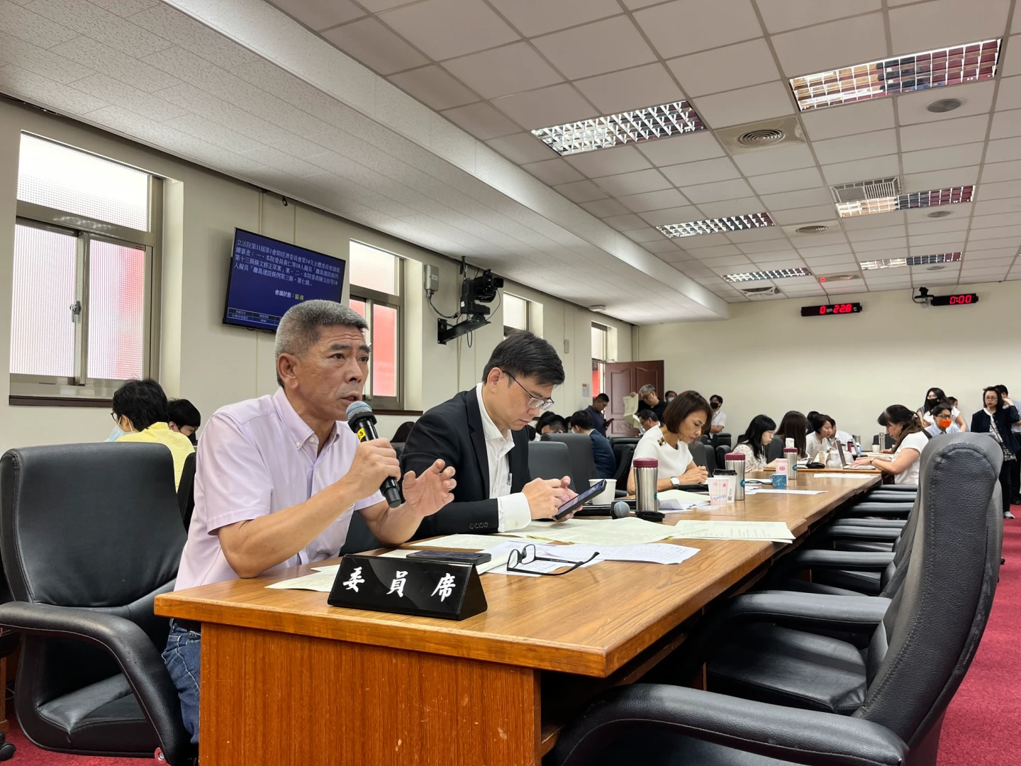 楊曜已當四屆立委。取自楊曜臉書