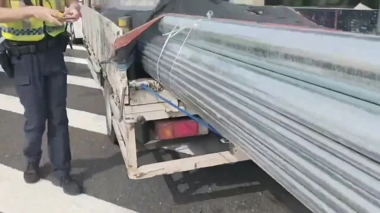 國道警現場丈量已明顯違規。翻攝畫面