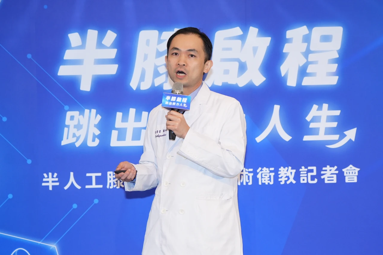輔仁大學附設醫院骨科主治醫師張書豪表示,台灣的退化性膝關節炎盛行率約15%。葉志明攝