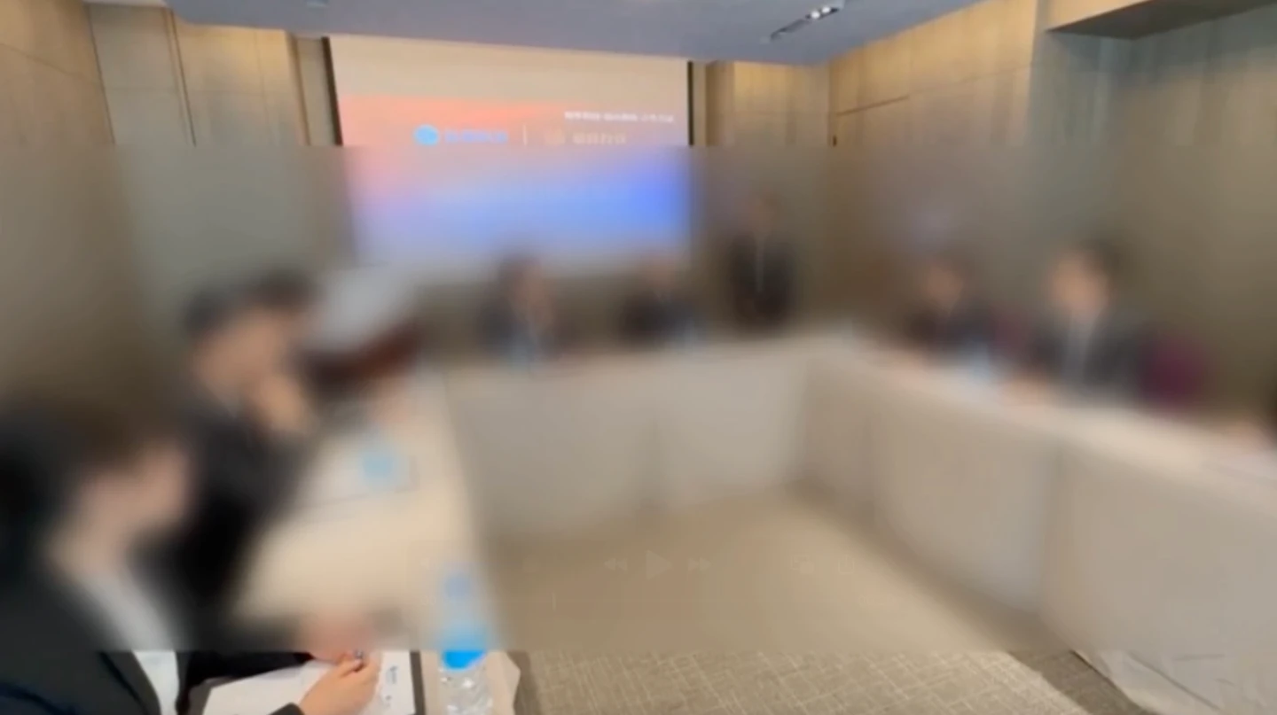 詐團找臨演拍攝40隻短影音,連股東大會也都是假的。翻攝畫面