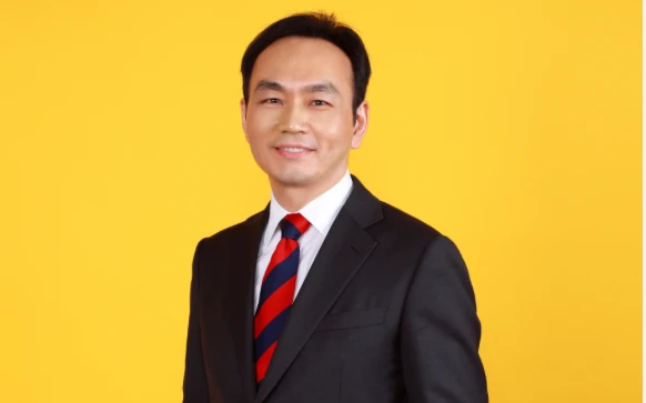 圖為公平會副主委陳志民。取自中原大學法學院官網