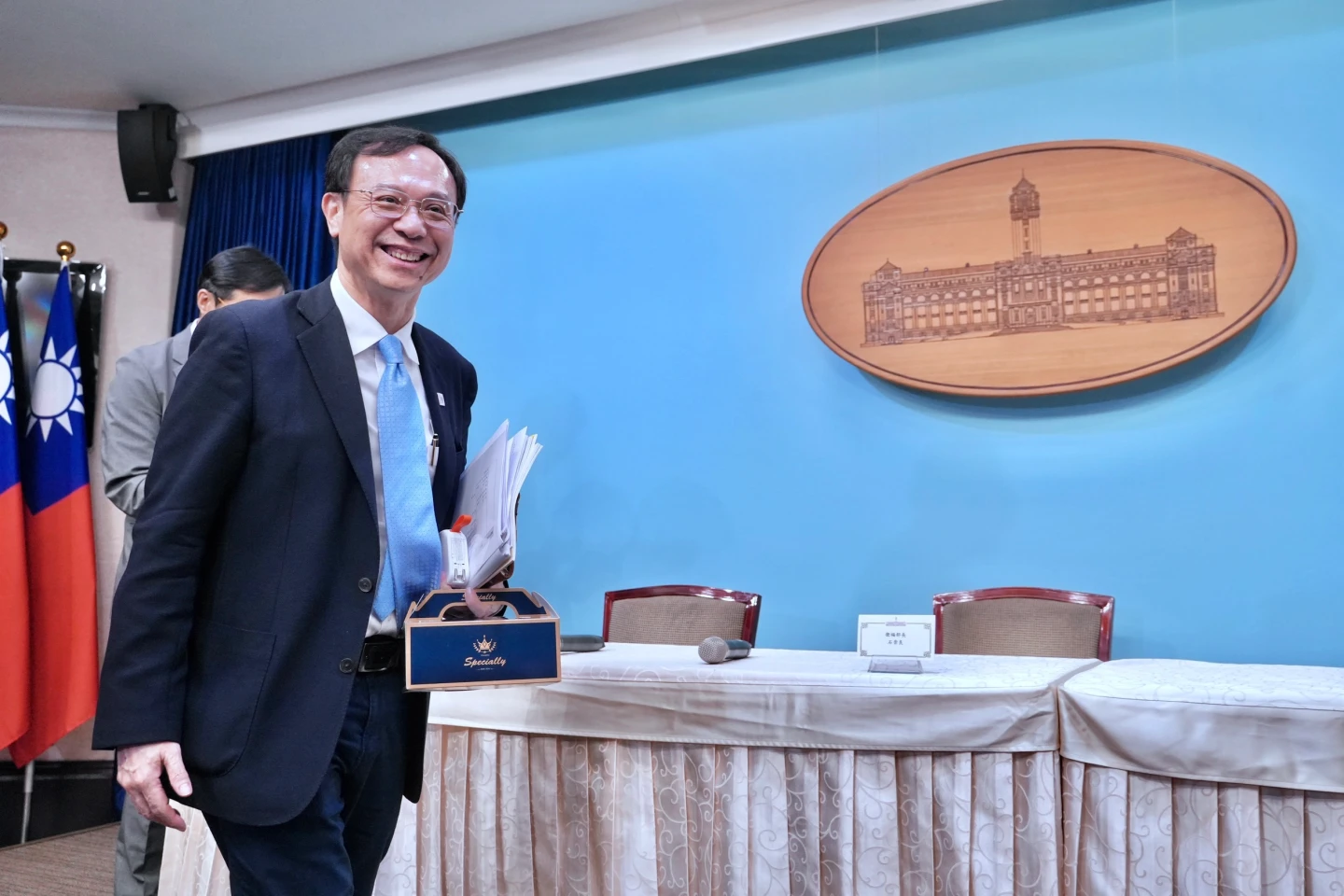 石崇良表示,專利期內進口藥品可替代性低,經盤點有700多項,當中的基礎用藥則有200多項。林林攝