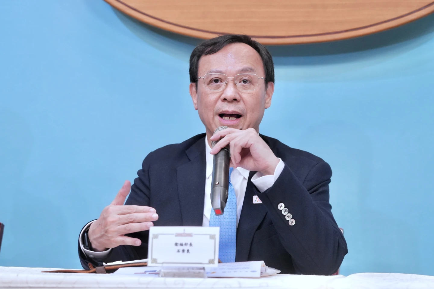 衛福部長石崇良上任後首度出席總統府健康台灣推動委員會會後記者會。林林攝