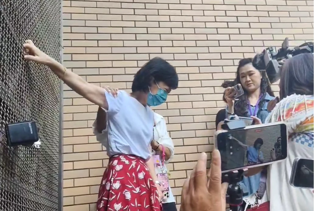 陳佩琪痛哭。丁牧群攝