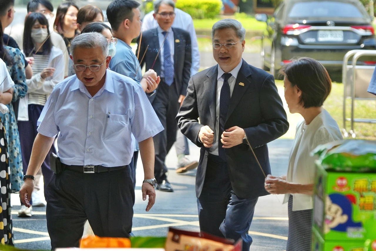 政院鬆綁新青安貸款,龔明鑫表示支持。林林攝