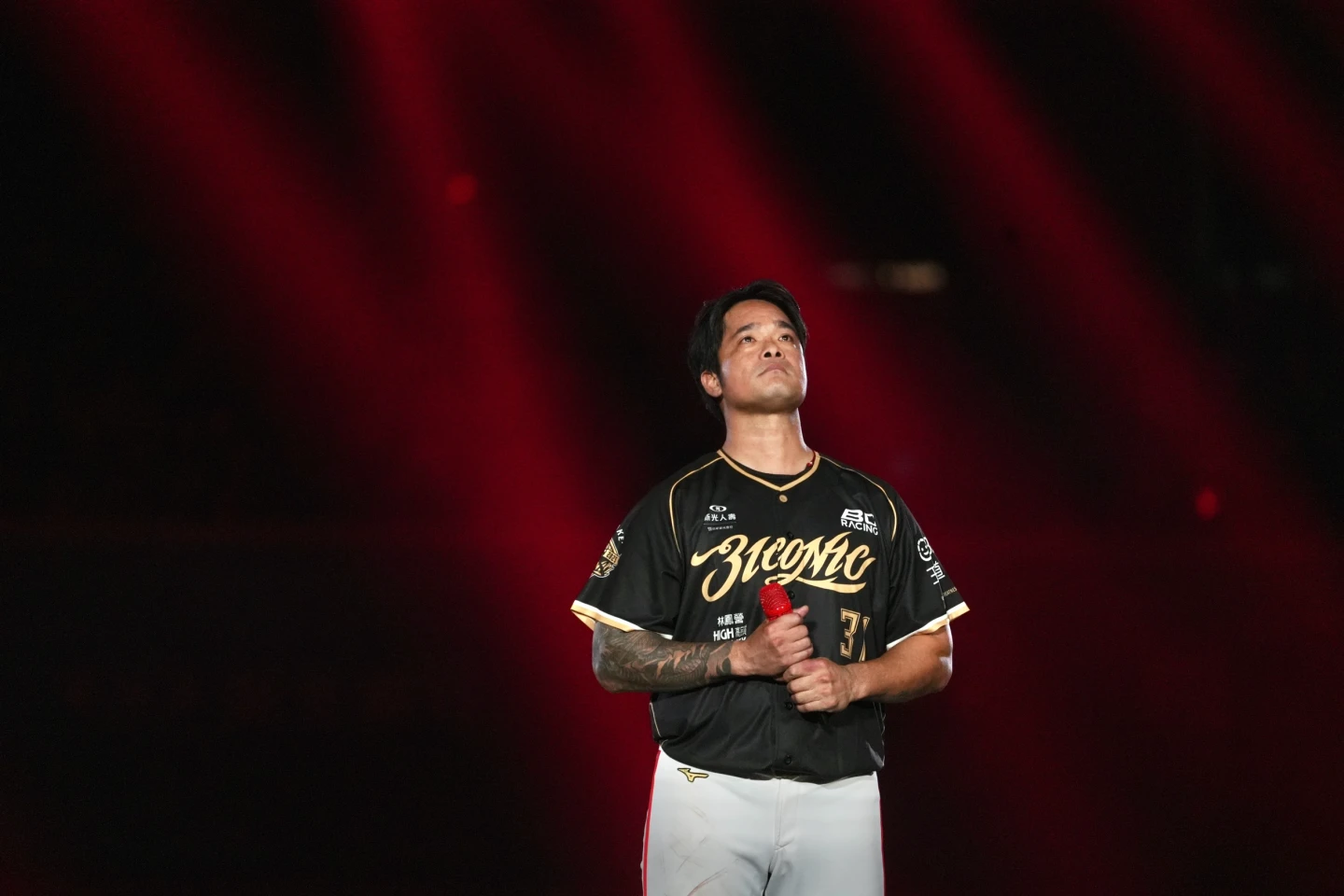 味全龍林智勝卸下長達22連的職棒生涯。林林攝