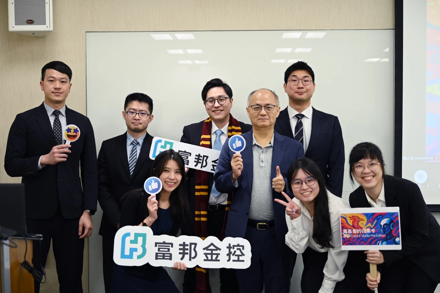 富邦人壽「Claim Aingels」團隊打造可以自主學習的保單手術識別機器人,可協助理賠審核。業者提供