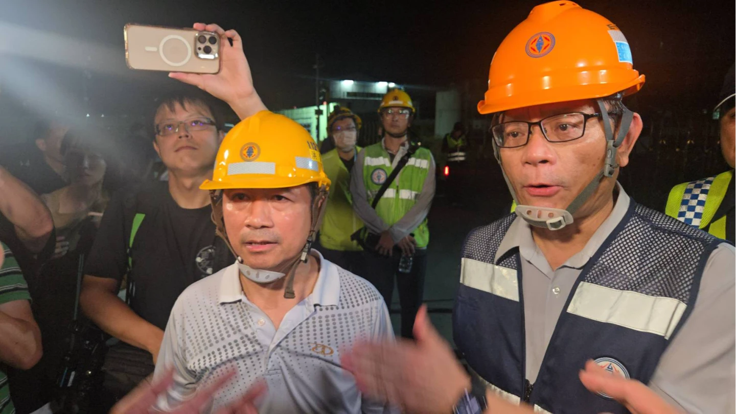 興達電廠廠長洪貴忠、台電南部施工處長黃啟祥同意上午派人向居民說明。王勇超攝
