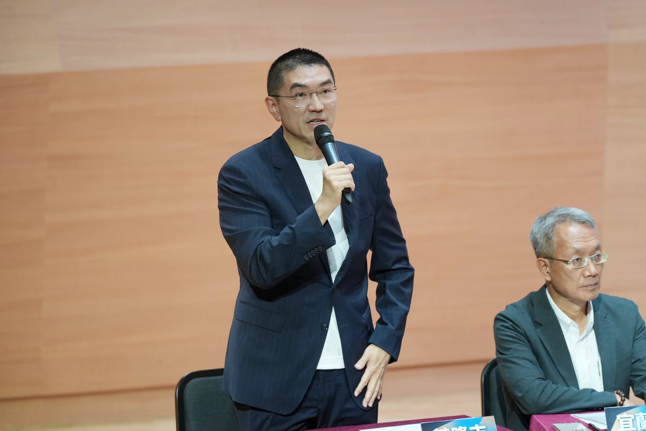 基隆市長謝國樑:請大家救救我們基隆市。陳卓邦攝