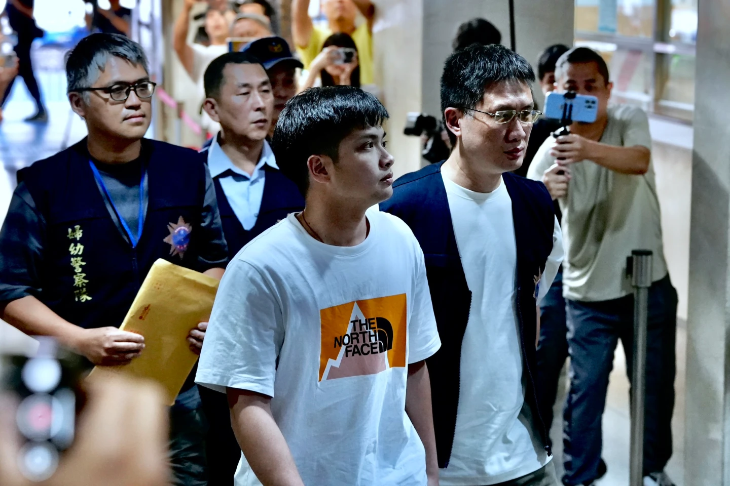 龔益霆被控性侵,下午被婦幼隊移送北檢。林林攝