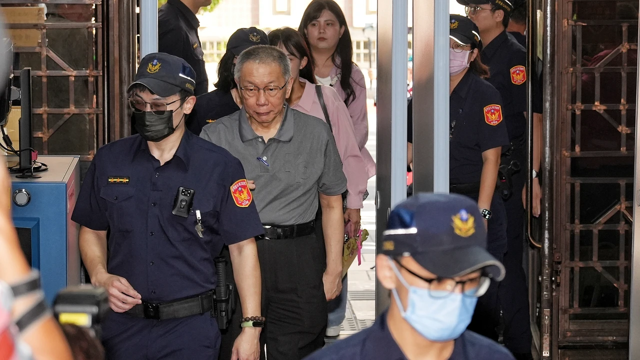 柯文哲上午抵達法院,重開羈押庭。葉志明攝