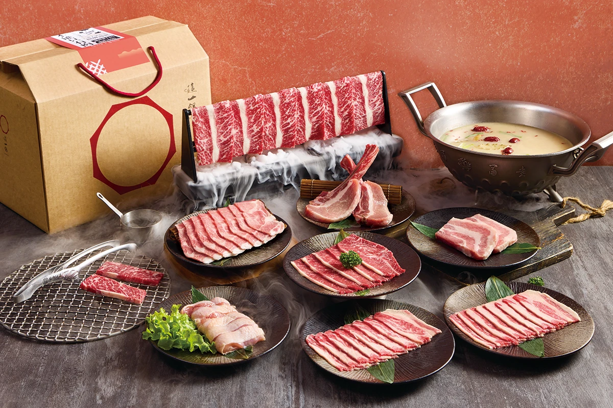 燒肉同話X這一鍋中秋限定「不能只有肉‧雙饗禮盒」限量500組,中秋預購價1,280元。這一鍋提供