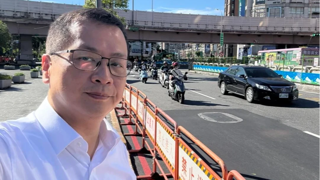 羅智強PO公館圓環順暢影片！苗博雅轟詐騙：故意拍攝通勤車流反方向