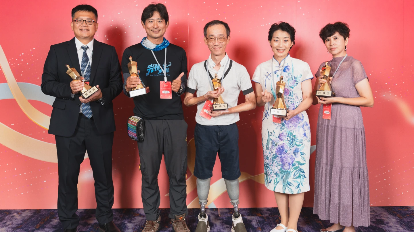 45歲不明原因感染遭截肢 師鐸獎得主王致遠談獲獎心得:戒慎恐懼