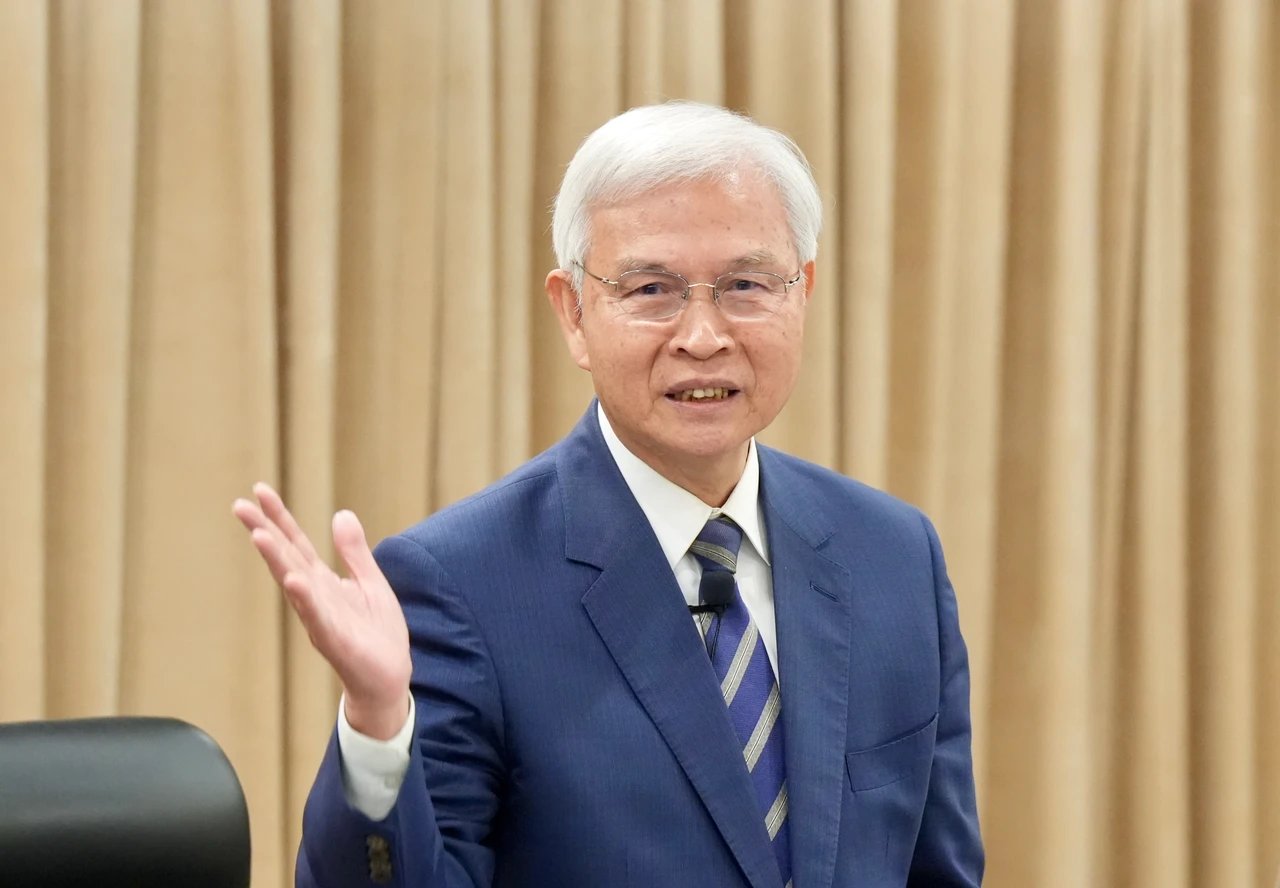 央行總裁楊金龍出席第3季理監事會會後記者會。梁建裕攝