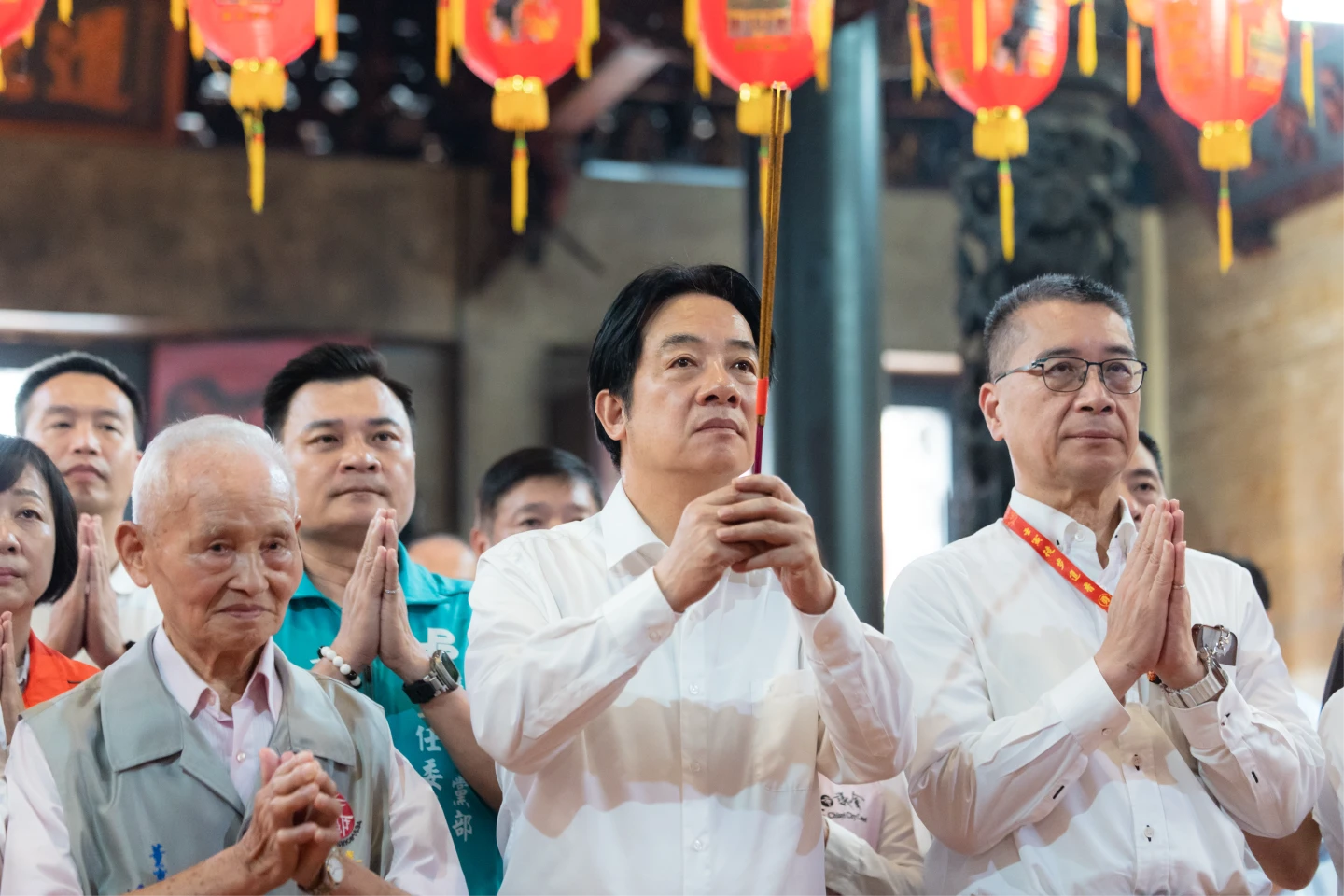 賴清德祈求國泰民安。總統府提供