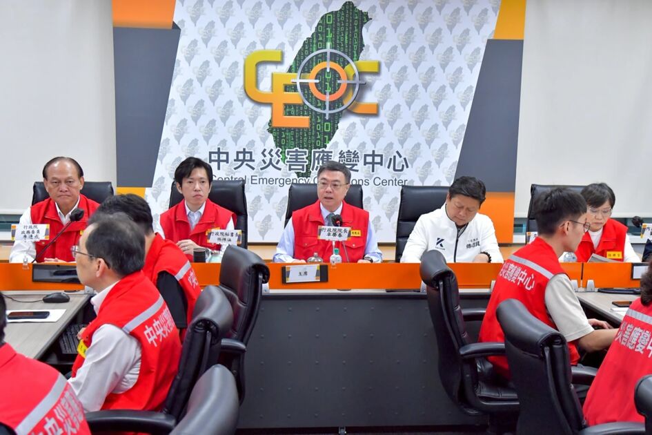 [討論] 傅崐萁:「劉世芳一通電話縣長就回來」