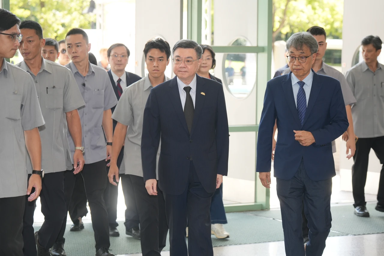 行政院長卓榮泰今天下午將前往台中前進應變所。陳卓邦攝