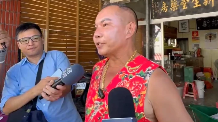 有片｜竹北吊車大王不忍了！被指「擺拍」殺到災區　嗆酸民：超級沒水準