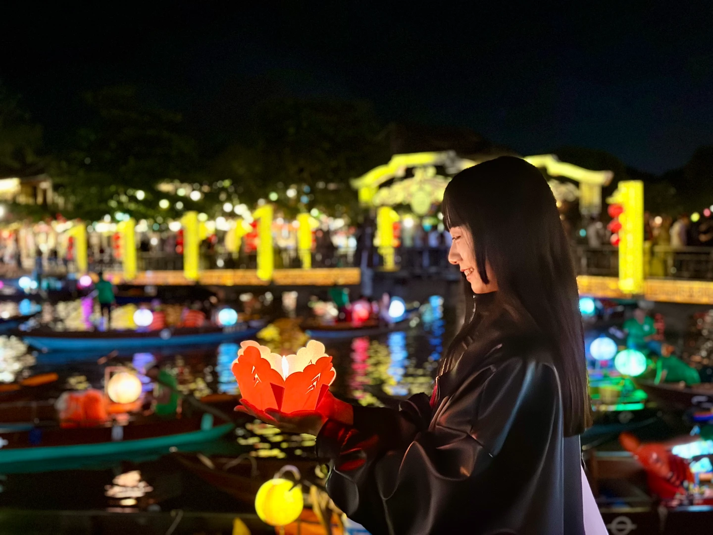 推薦可以在會安河放天燈祈求好運,體驗會安古城的文化之美。劉沛妘攝