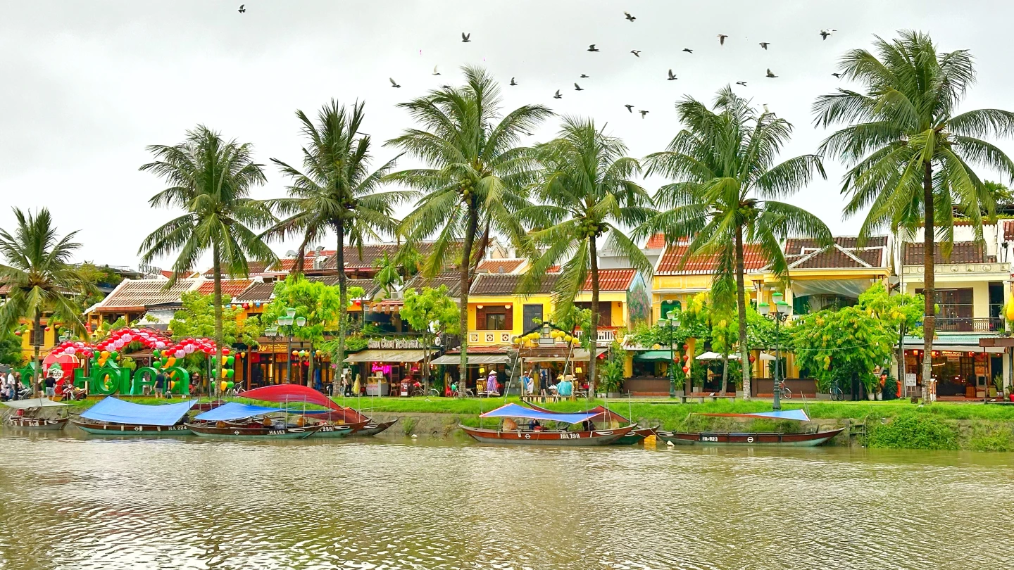 越南奢華遊4|會安古鎮半日遊!喝椰子咖啡、巧克力界愛馬仕 吃米其林法餐