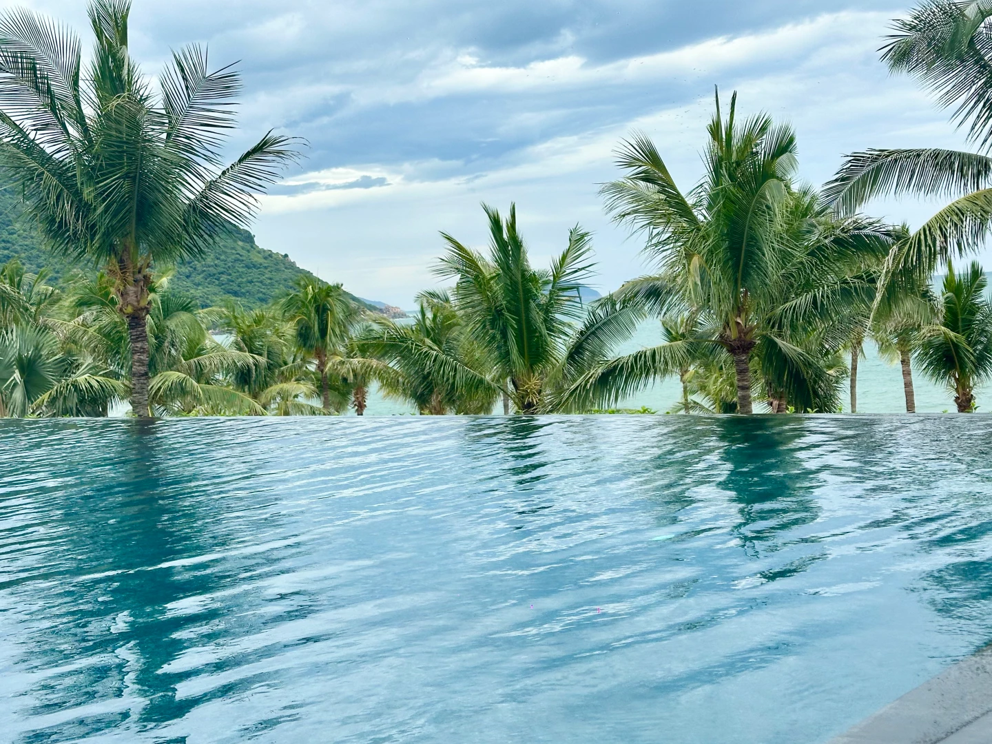 無邊際泳池。劉沛妘攝