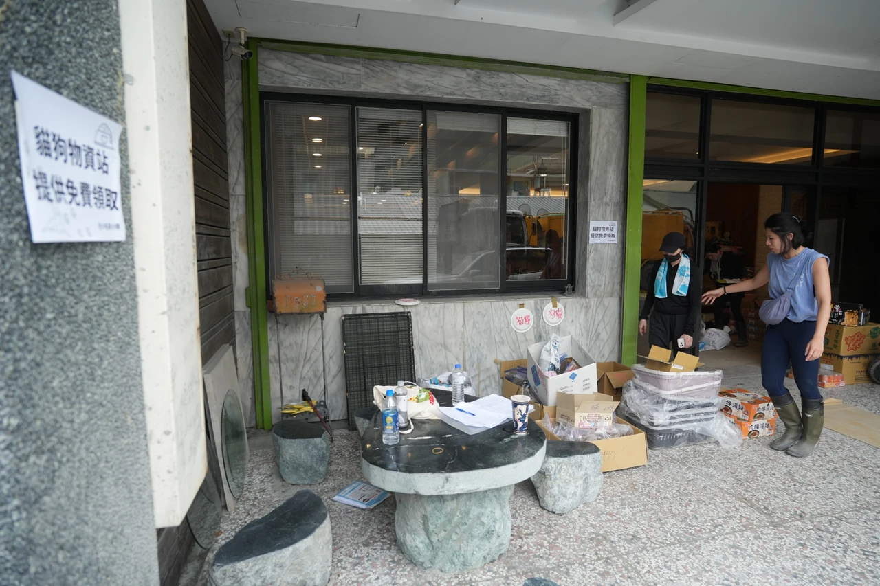 「貓狗物資站」位在花蓮光復鄉中山路二段上。梁建裕攝