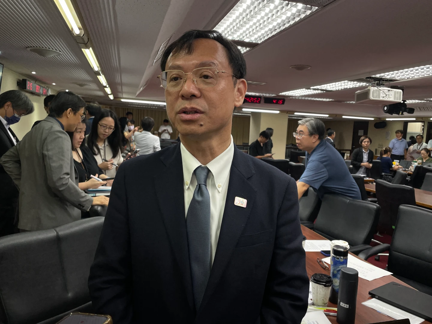 石崇良說,衛星醫療系統就是把過去「看運氣」的臨時處置,轉化為有系統的合約服務。賴昀岫攝