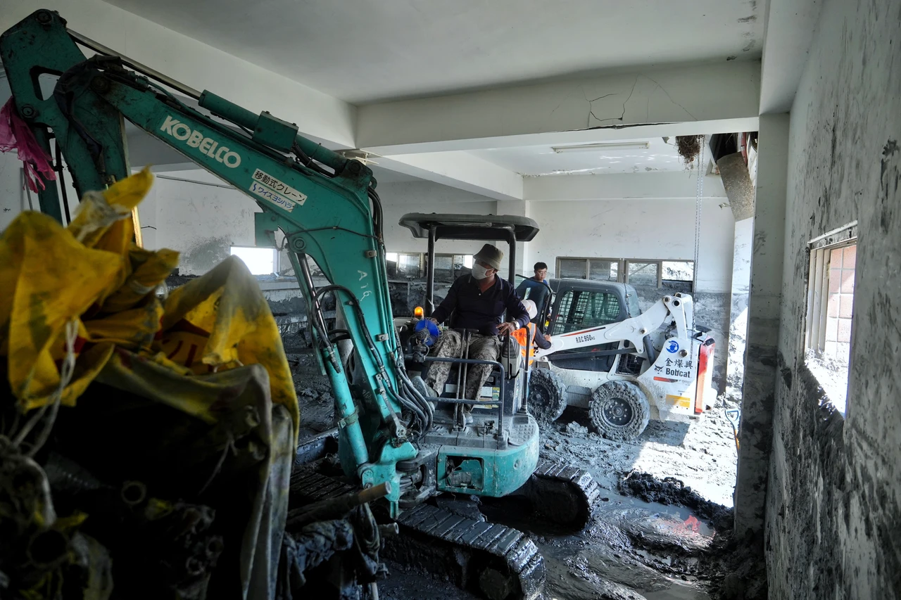 花蓮馬太鞍溪堰塞湖溢流9月23日重創復鄉,災後重建工作進行同時,也須擬定避難計畫。林林攝