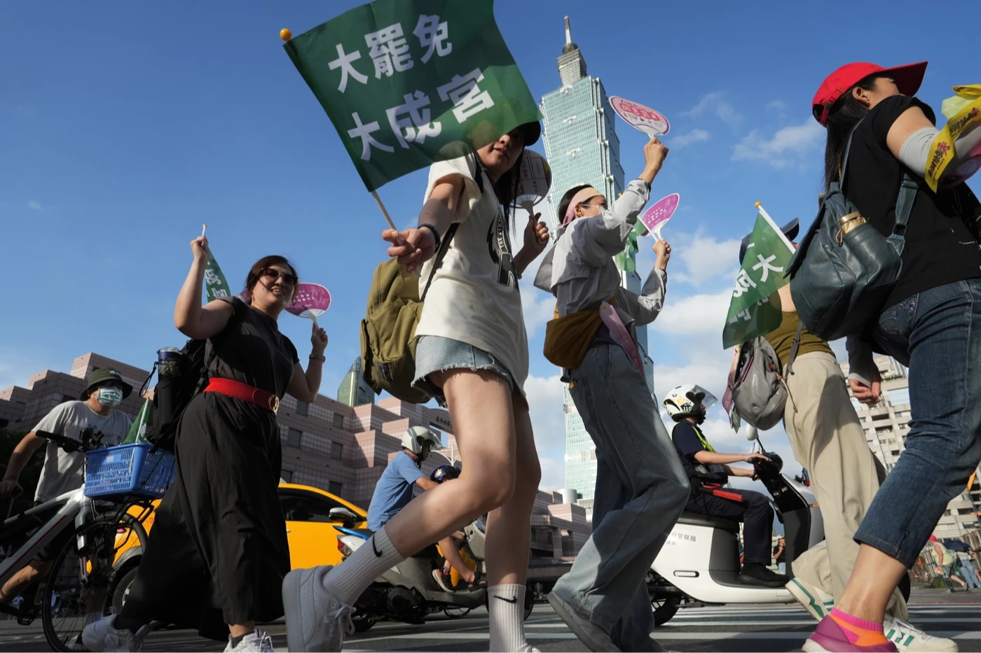 〈人民的力量:台灣民主的街頭角力〉作品。林林攝