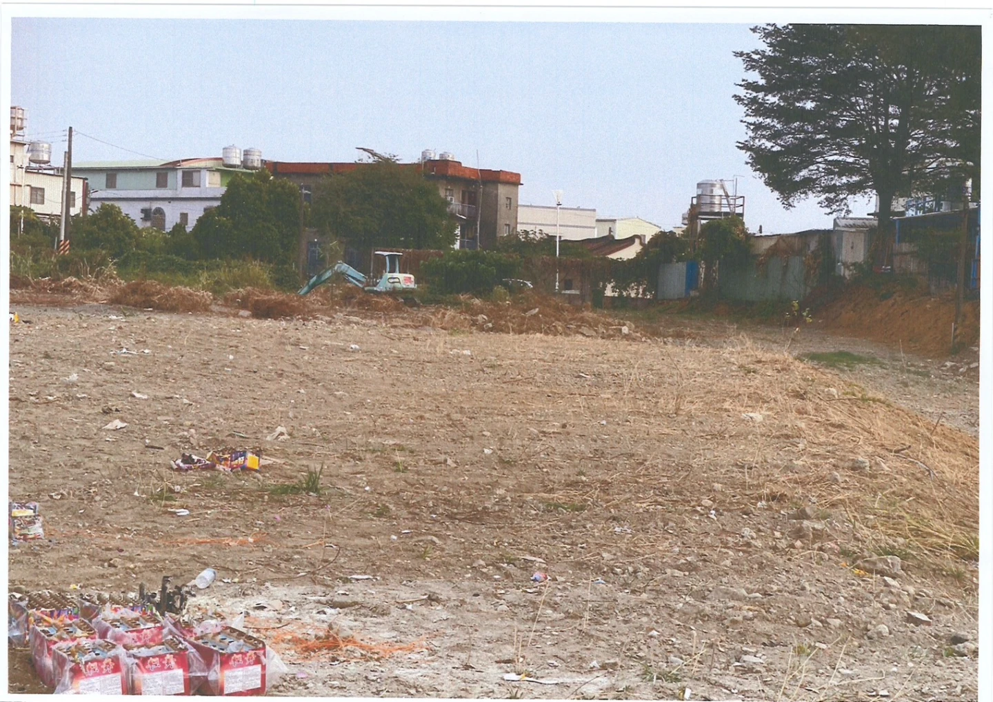 高市府指出,大坪頂暫置場2024年堆置前的場景,並無民代陳述「整片林地」情形。高市府提供