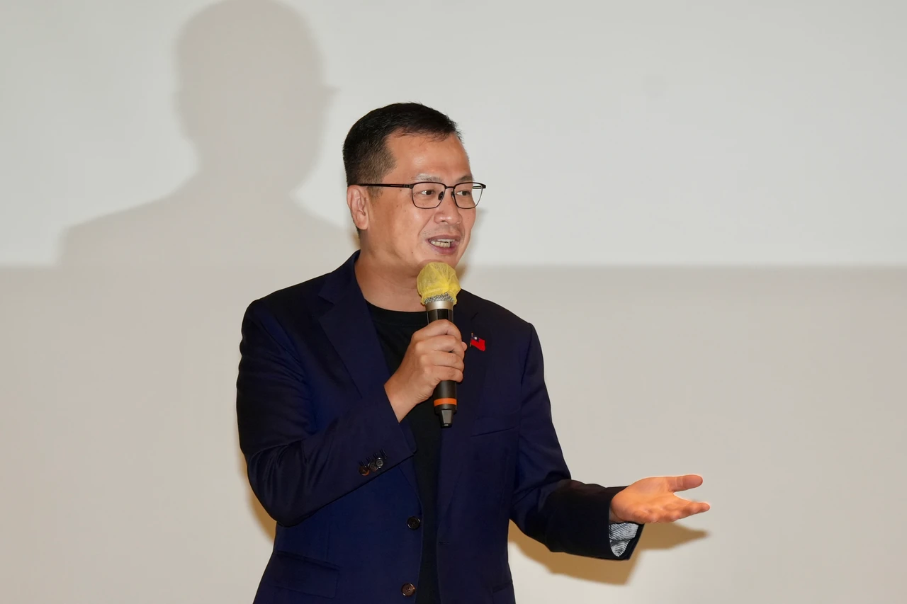 國民黨主席候選人羅智強。梁建裕攝