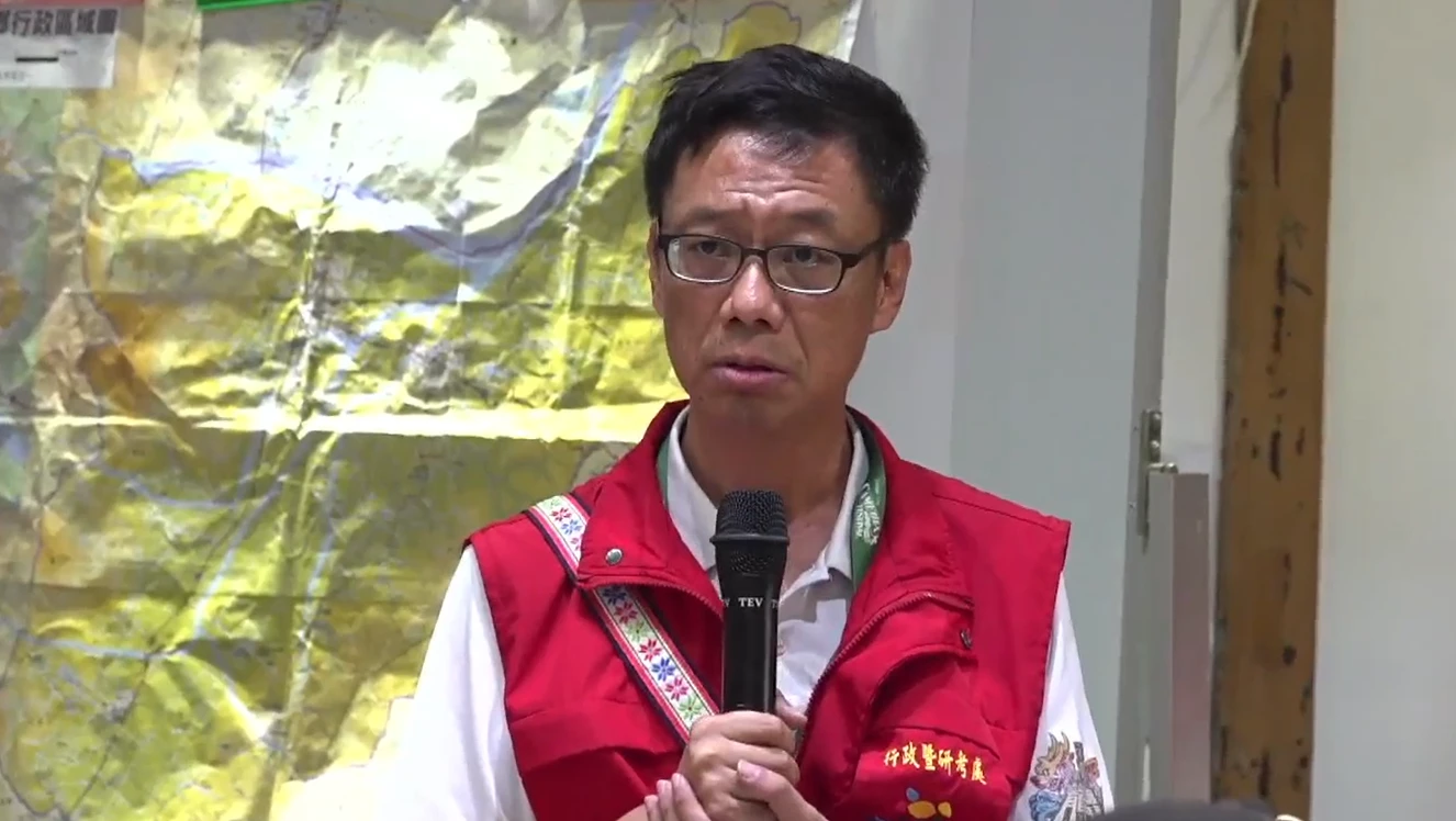 陳建村語帶哽咽回應。取自FB @ 行政院