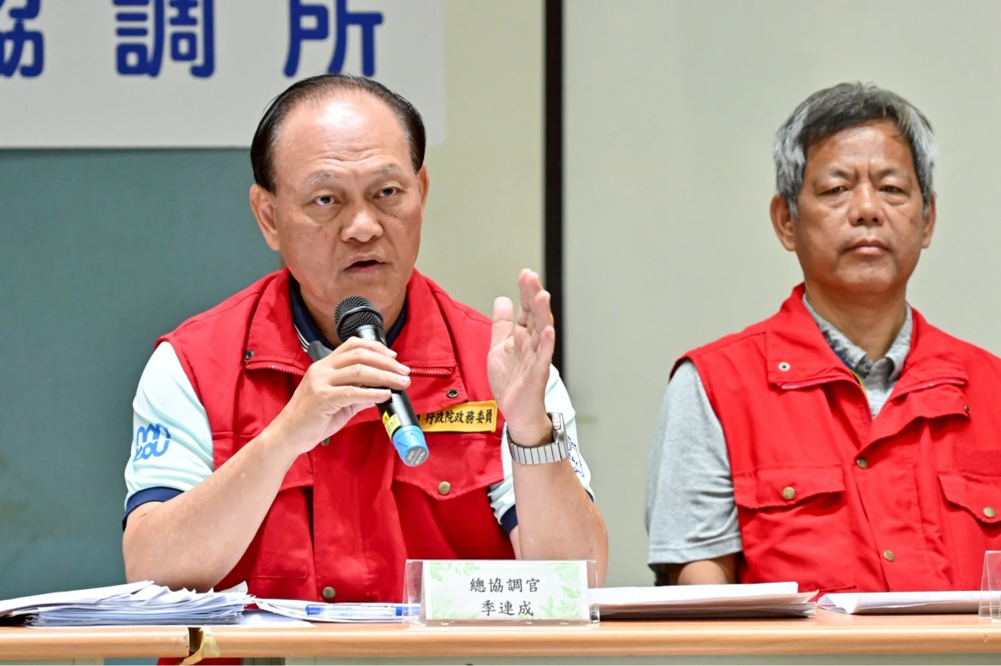 季連成決議採納村長意見開放垂直撤離,實際須撤離1000多人。。林林攝