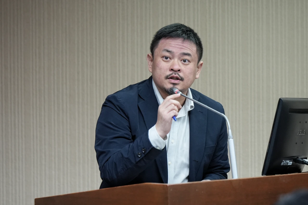 洪申翰說,《職安法》修正草案中,納入要求雇主建立職場霸凌調查處理機制。葉志明攝