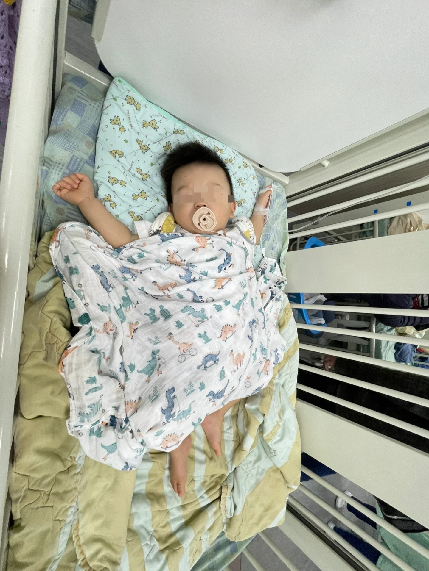 謝小姐確診為RSV感染時,隨即住院治療10天。李慶雲兒童感染暨疫苗發展醫學文教基金會提供