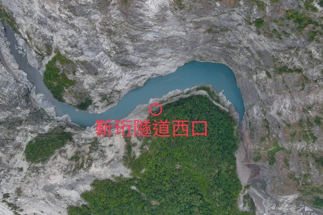 堰塞湖空拍現況。公路局提供