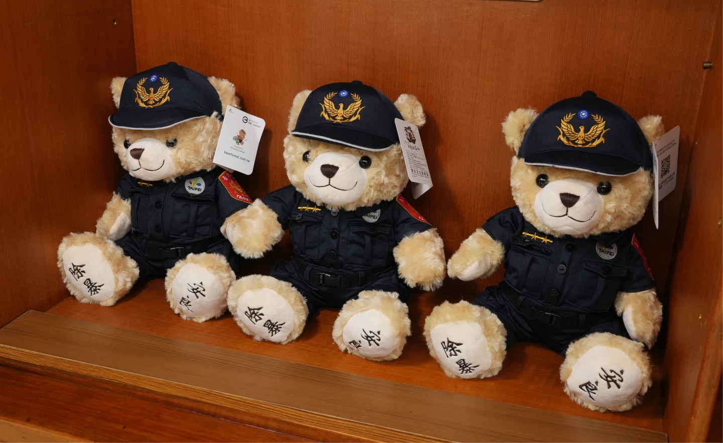 新北3警分別涉嫌洩密、助詐團查警示帳戶遭檢調搜索。示意圖,李柏毅攝