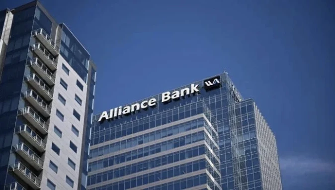 美國區域銀行Western Alliance周四股價也重挫逾10%。法新社