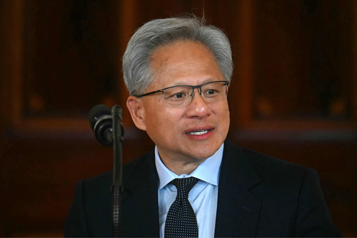 輝達今證實黃仁勳確定會出席月底在韓國舉行的APEC。法新社