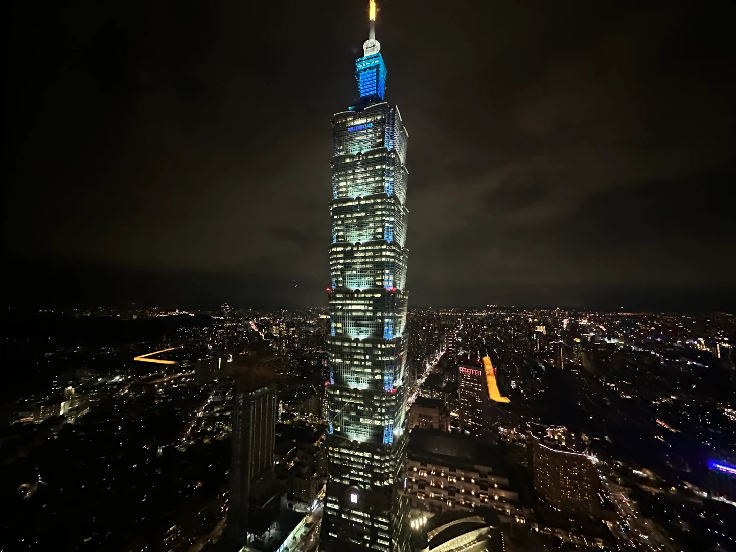 台北101夜景。陳怡文攝