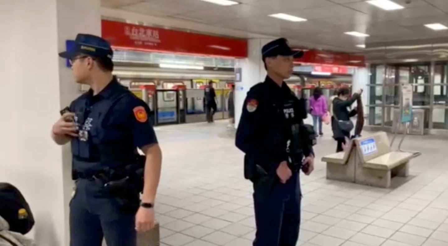 北市捷運警察隊已聯絡新北警,一同加強巡邏。翻攝畫面