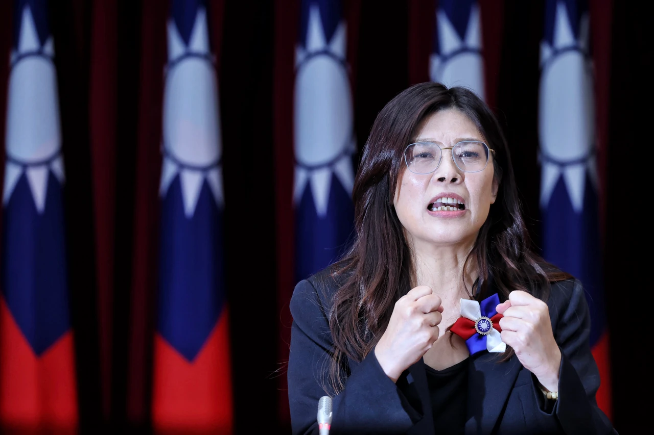 內幕｜鄭麗文也不知情！助理費除罪化突襲修法　藍助理圈氣炸：一群貪污預備犯