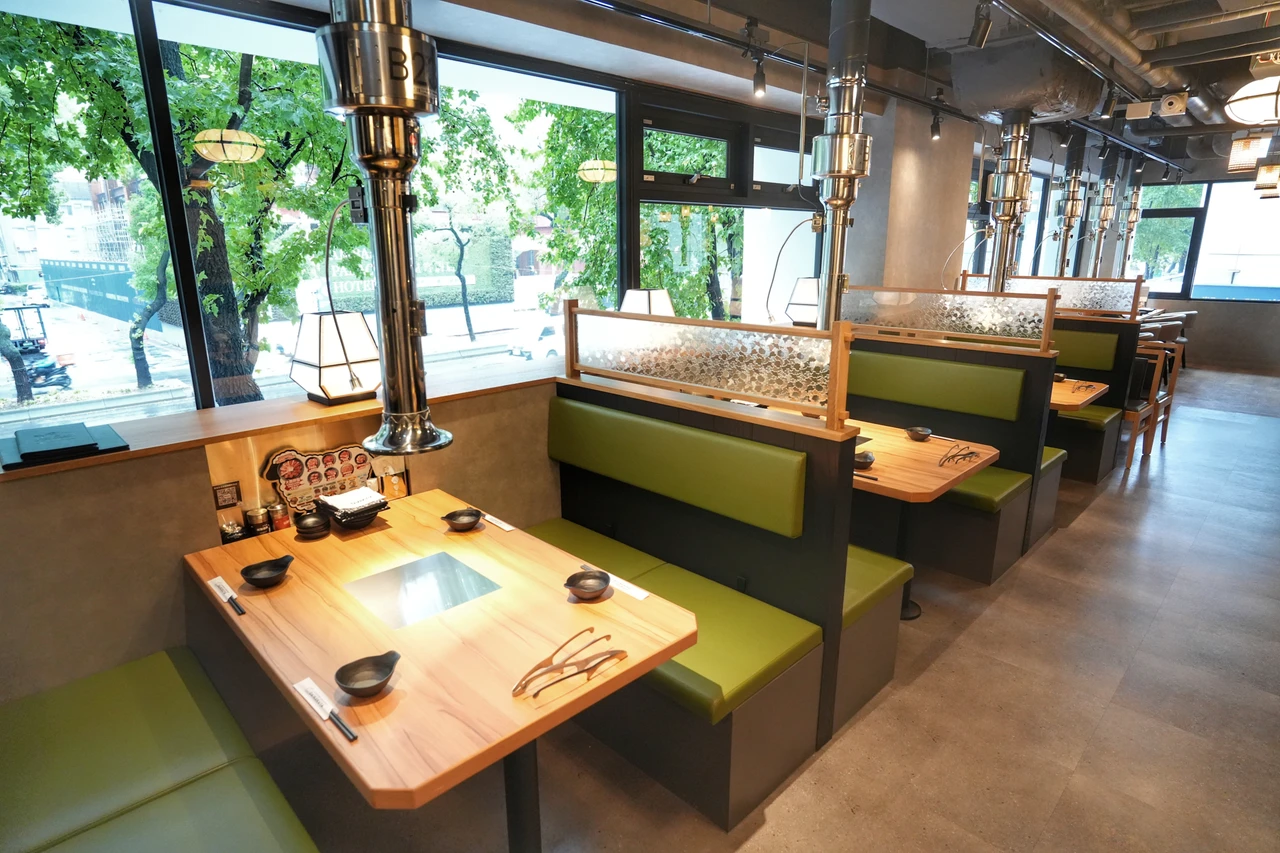 「旭川成吉思汗 大黑屋」首店選址台北中山區,耗資上千萬打造日式氛圍結合現代設計。葉志明攝