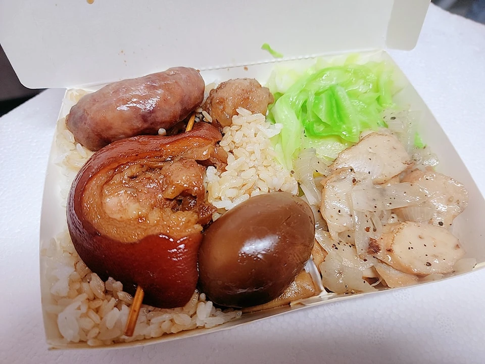 「阿泉爌肉飯」2023年幫WBC世界棒球經典賽中華隊製作專屬餐點。取自FB @阿泉爌肉飯